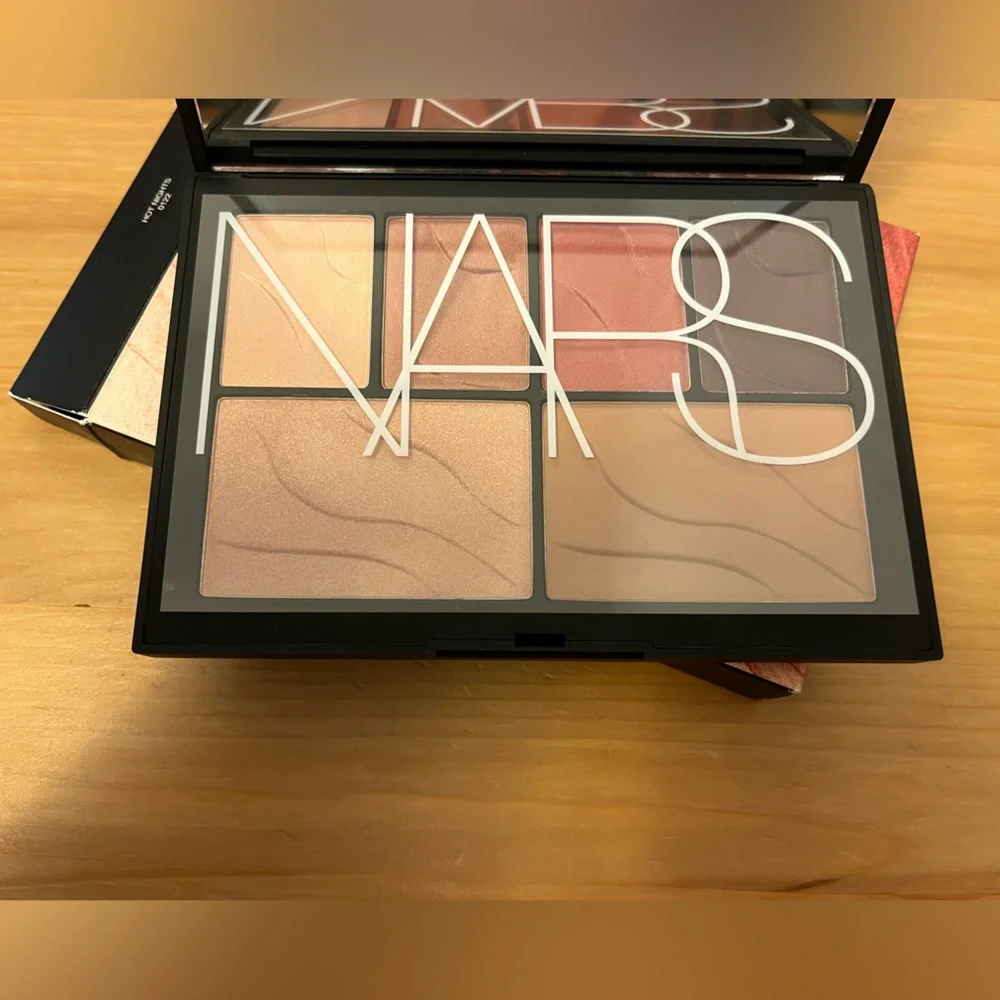 NARS: Hot Nights Face Palette🌞
